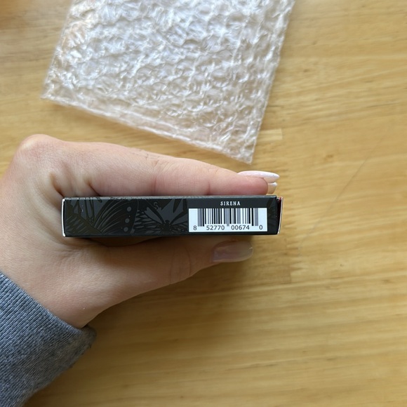 REINA REBELDE
Wet Dry Eye Color Sirena Palette - Picture 7 of 10